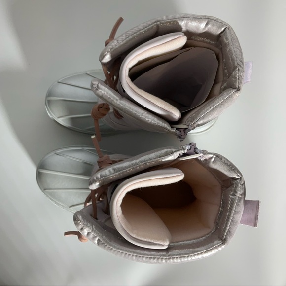 Sperry Kid’s Trailboard Boot Pink Shaft Laces Silver Upper Rubber Sole Zipper 3M - Picture 11 of 14